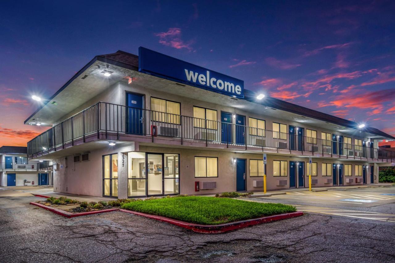 Motel 6-College Station, Tx - Bryan Екстериор снимка