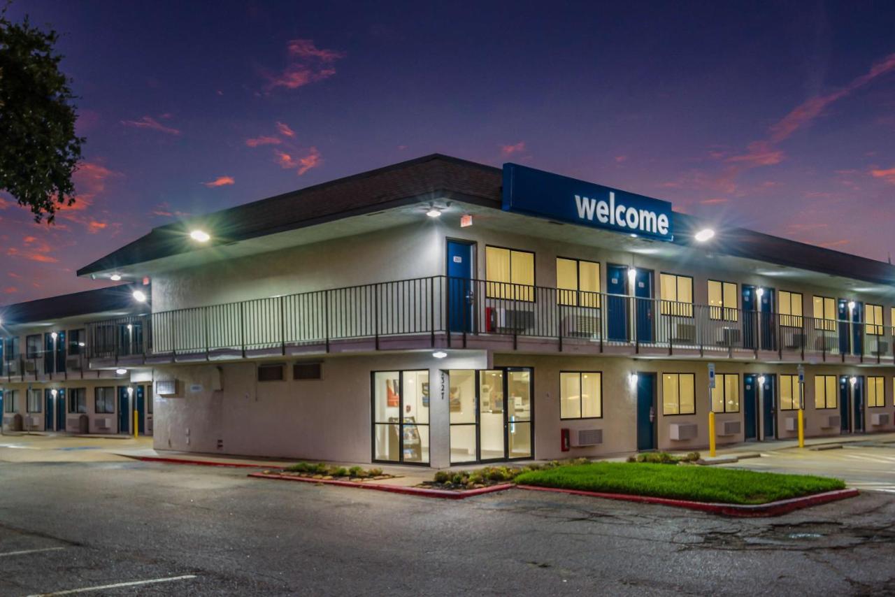 Motel 6-College Station, Tx - Bryan Екстериор снимка